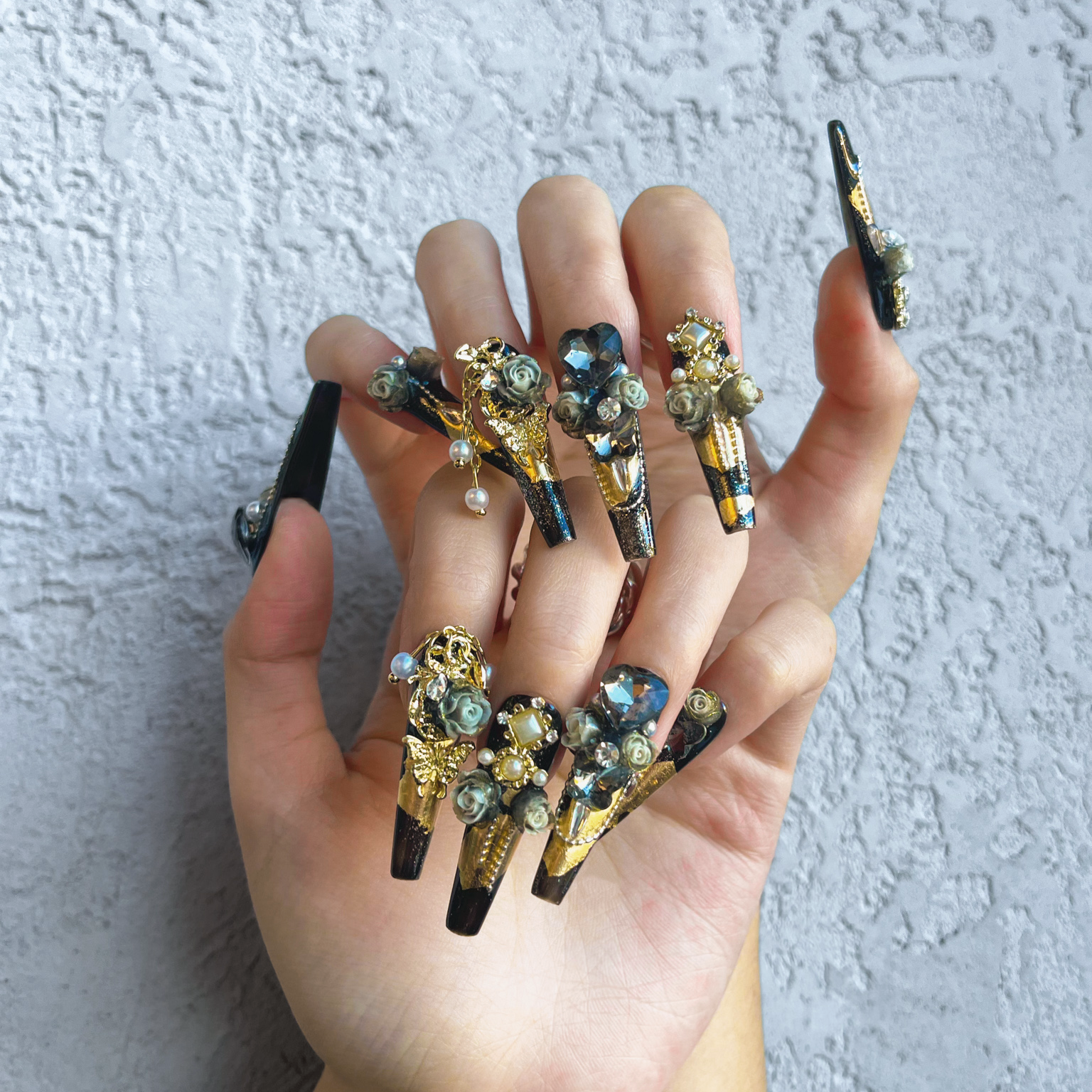 What Makes a Press-On Nail Truly 'Handmade'?