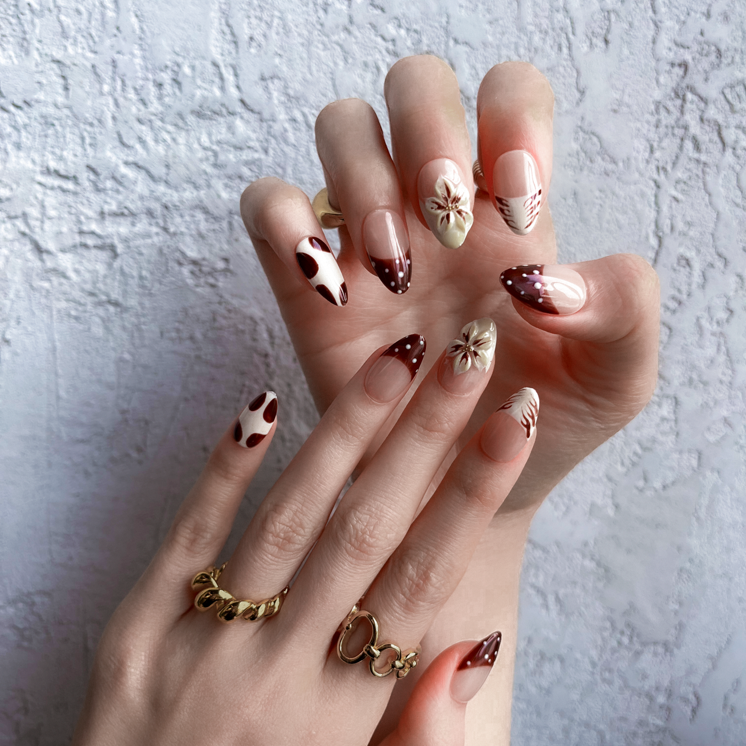 Hazel Bud Press-On Nails – Almond | Latte 3D Floral + Dots